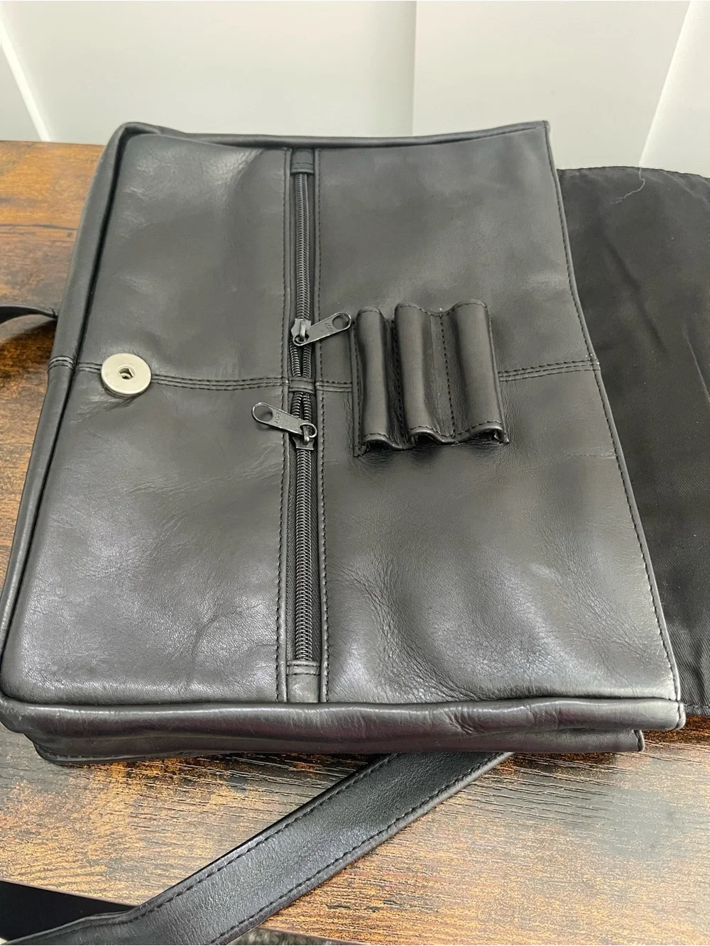 Wilsons Leather classic black